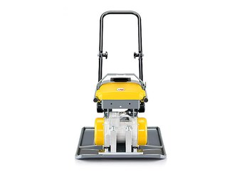 Виброплита прямоходная аккумуляторная Wacker Neuson AP2560e (133 кг), изображение 1